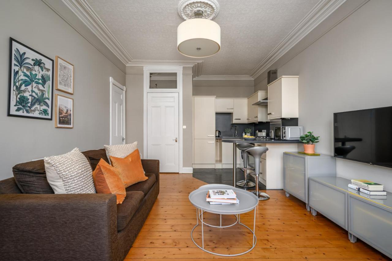 The Holyrood Park Apartment エディンバラ エクステリア 写真